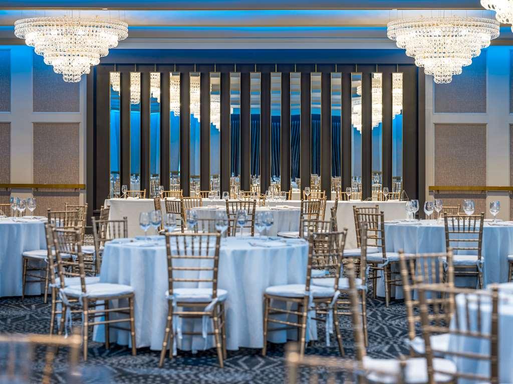 Carriage House Hotel And Conference Centre YYC Faciliteter billede