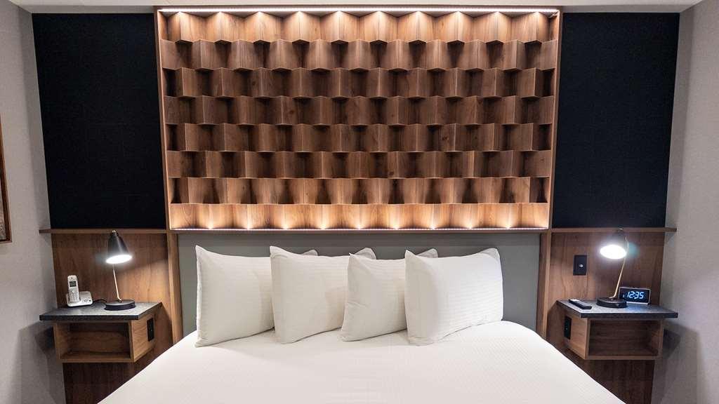 Carriage House Hotel And Conference Centre YYC Værelse billede