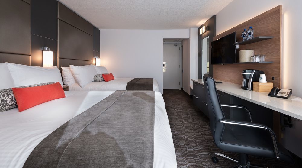 Carriage House Hotel And Conference Centre YYC Eksteriør billede